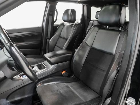 Used 2021 Jeep Grand Cherokee Laredo X image 10