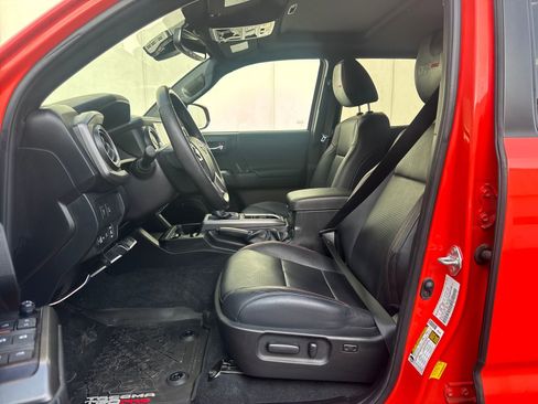 Used 2023 Toyota Tacoma TRD Pro image 10