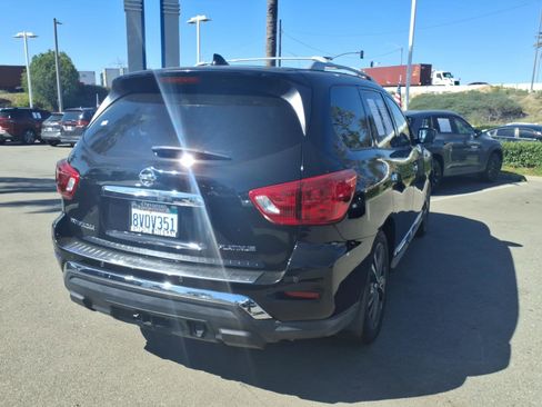 Certified 2020 Nissan Pathfinder Platinum FWD image 5
