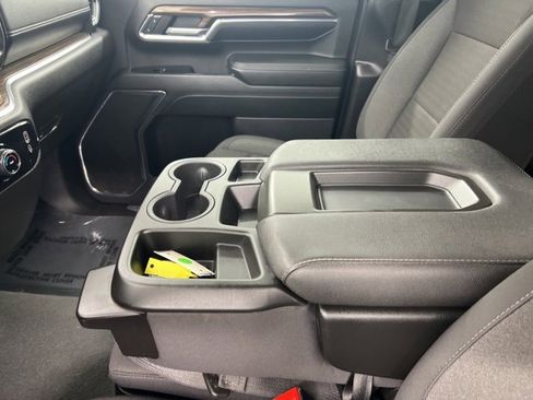 Used 2024 Chevrolet Silverado 3500 LT image 15