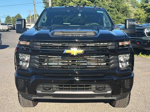 New 2026 Chevrolet Silverado 2500 Custom w/ Custom Value Package AWD/4WD image 2