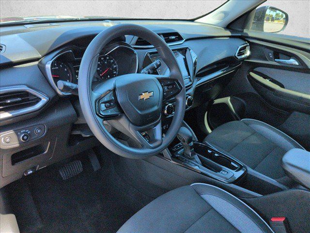 Certified 2023 Chevrolet TrailBlazer LT w/ Convenience Package FWD image 13