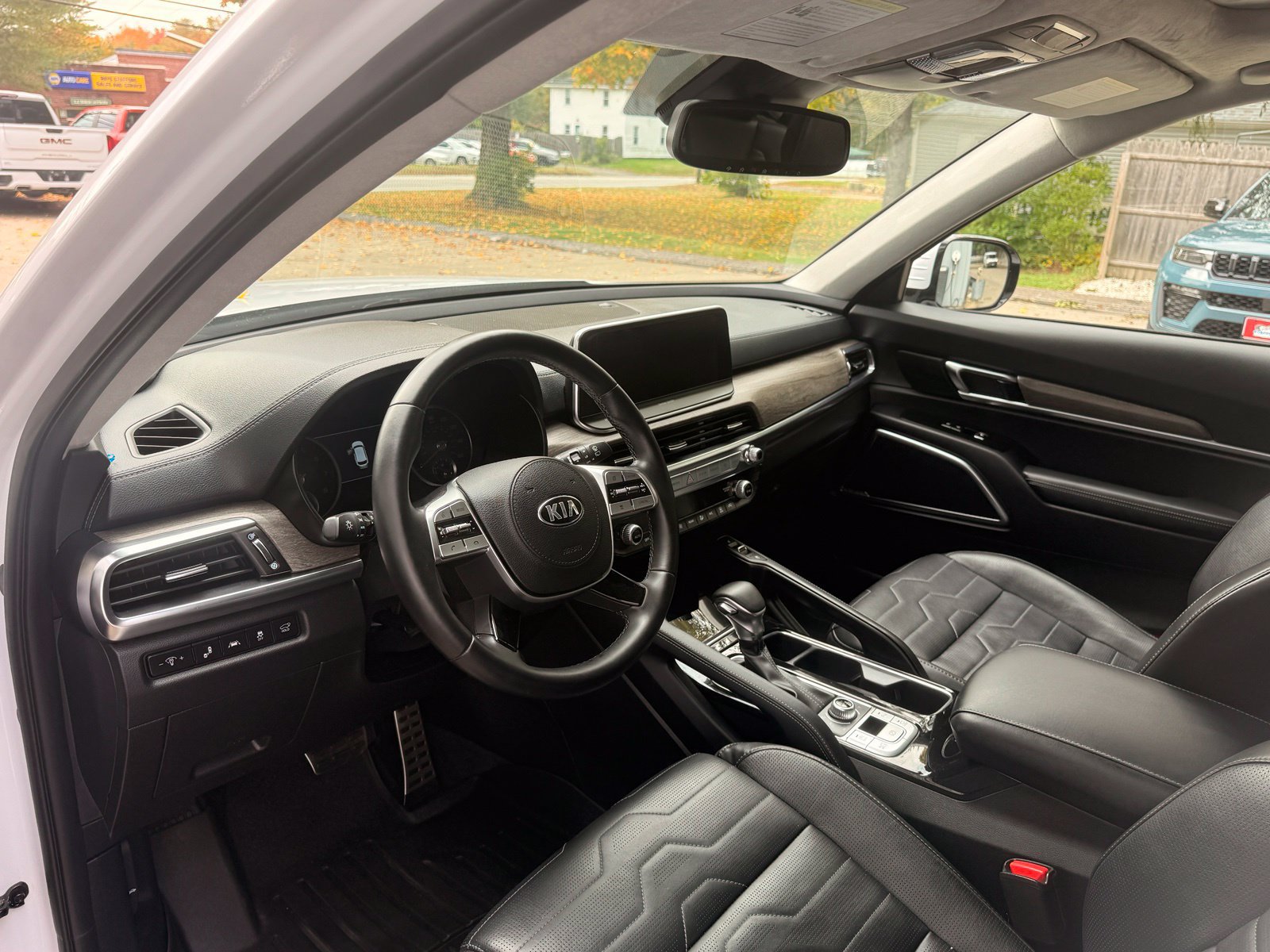 Used 2021 Kia Telluride SX w/ SX Prestige Package AWD/4WD image 9