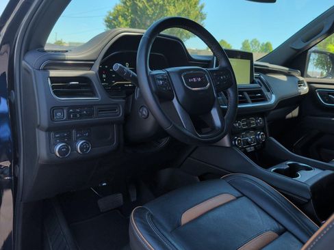 Used 2024 GMC Yukon AT4 AWD/4WD image 15