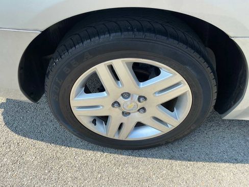 Used 2014 Chevrolet Impala LT image 33