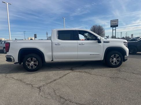 Used 2024 GMC Sierra 1500 SLT image 8