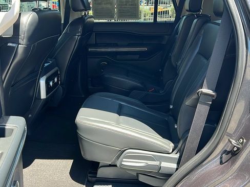 Certified 2024 Ford Expedition XLT RWD image 11