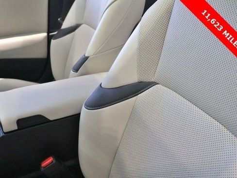 Used 2025 Lexus ES 300h w/ Premium Package image 11