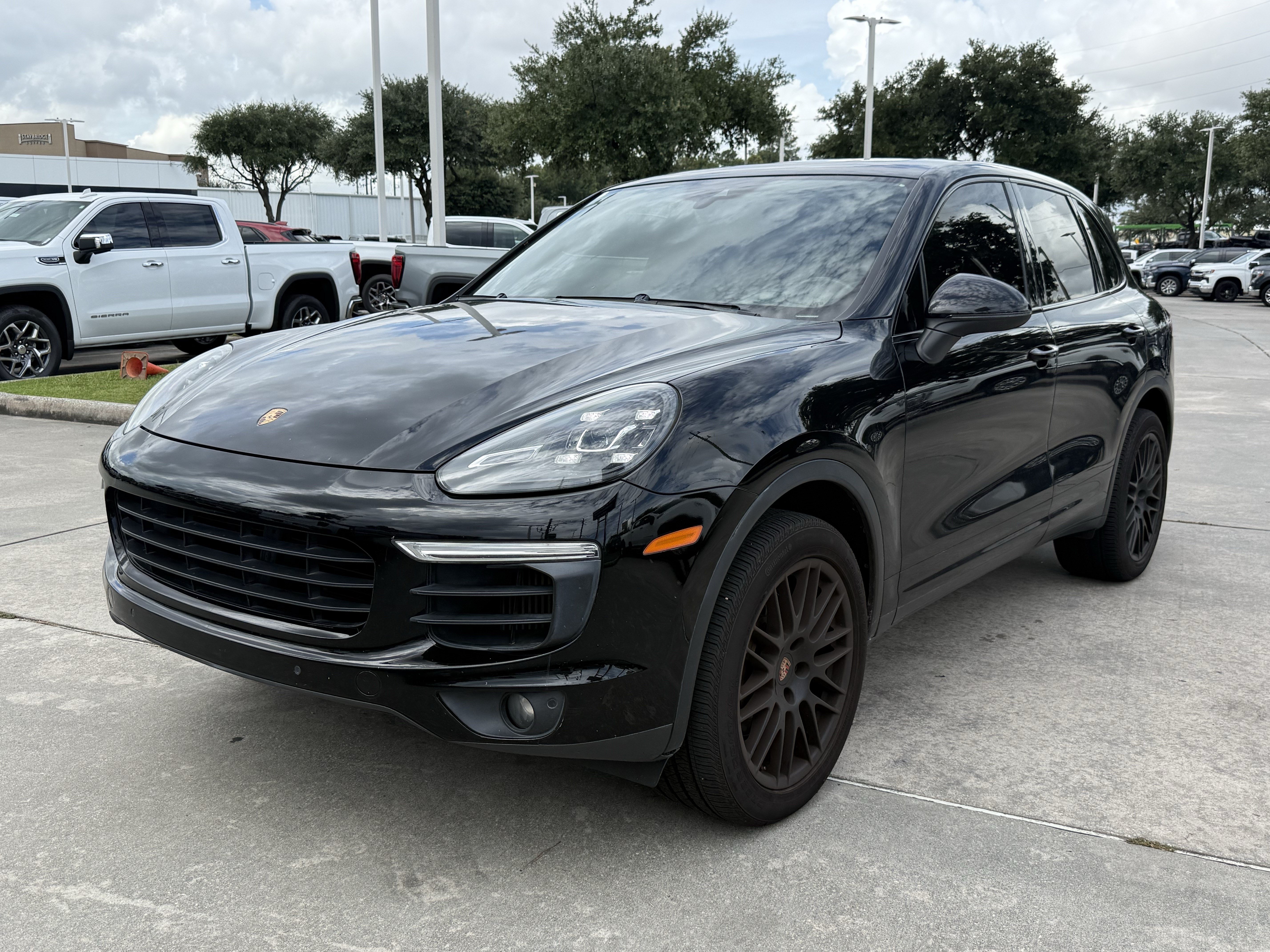 Used 2016 Porsche Cayenne S AWD/4WD image 9
