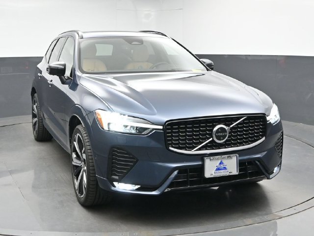 Used 2023 Volvo XC60 B5 Ultimate w/ Climate Package AWD/4WD image 2