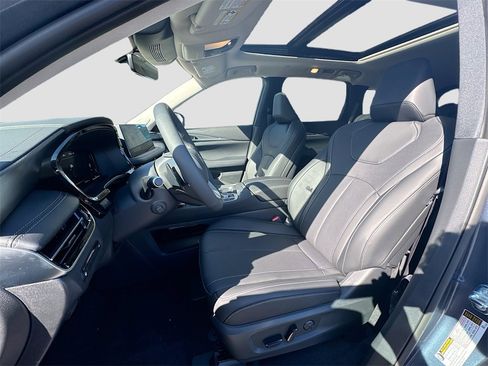 Used 2026 INFINITI QX60 Luxe w/ Cargo Package image 23