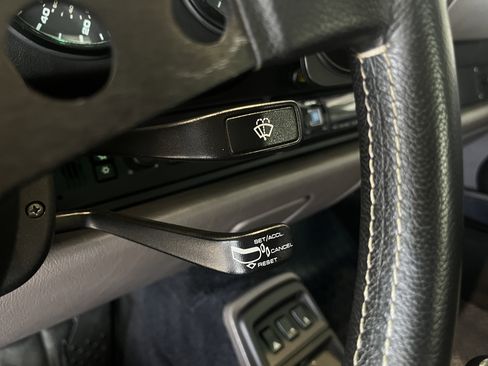 Used 1992 Porsche 911 Carrera image 40