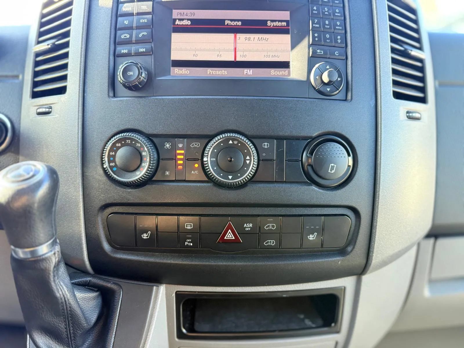 Used 2014 Mercedes-Benz Sprinter 2500 image 20