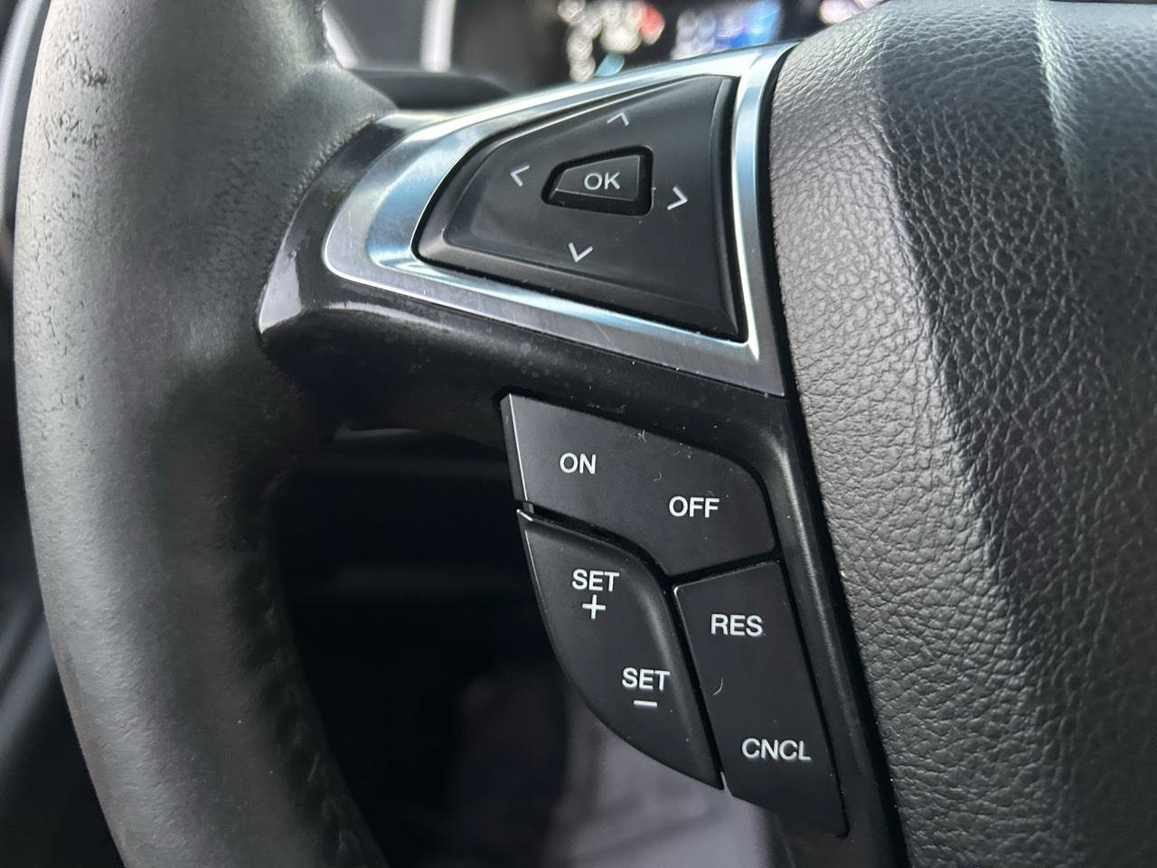 Used 2021 Ford Edge SEL w/ Convenience Package AWD/4WD image 18