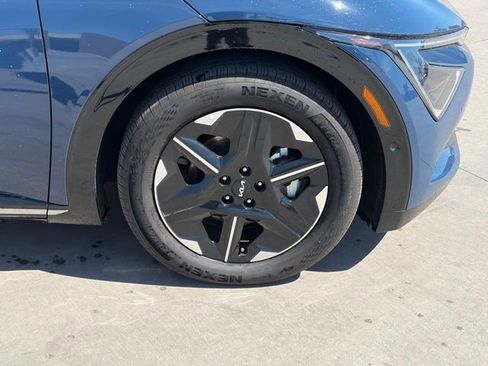 Used 2025 Kia EV6 Wind image 7