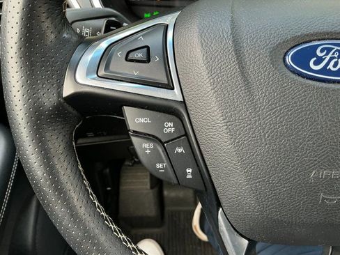 Used 2019 Ford Edge ST w/ Convenience Package image 21