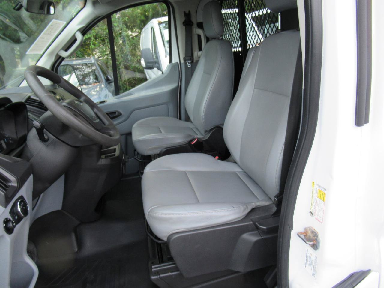 Used 2015 Ford Transit 150 130 Low Roof RWD image 7