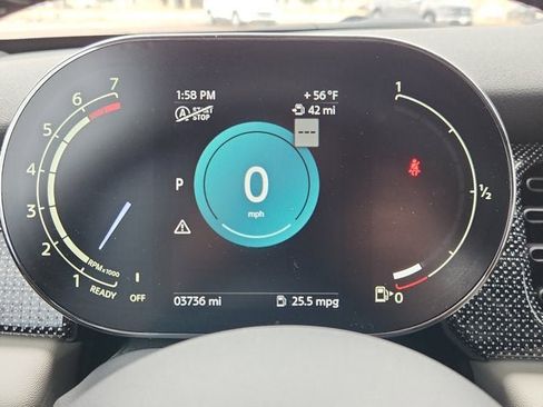 Used 2024 MINI Cooper 2-Door Hardtop w/ Signature Upholstery Package image 17