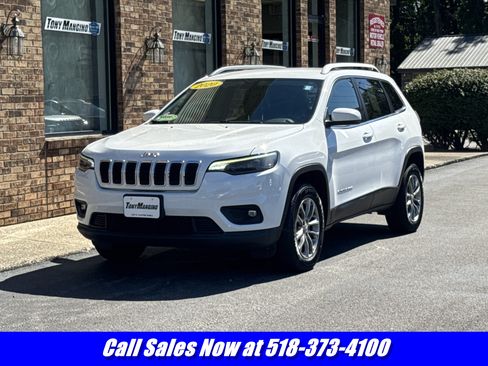 Used 2020 Jeep Cherokee Latitude Plus w/ Cold Weather Group AWD/4WD image 1