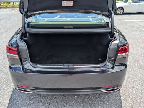 Used 2018 Lexus LS 500 AWD w/ Accessory Package (Z2) image 13