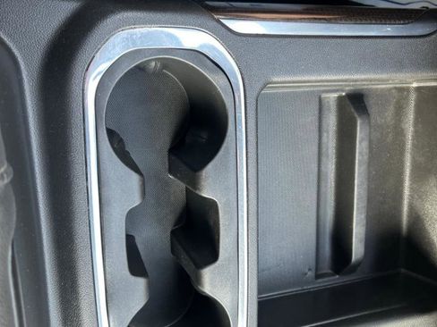 Used 2022 Chevrolet Silverado 1500 LT Trail Boss w/ Convenience Package II image 13