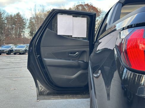 Used 2024 Hyundai Santa Cruz Limited image 27