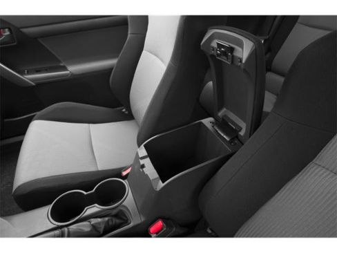 Used 2015 Scion tC FWD image 18