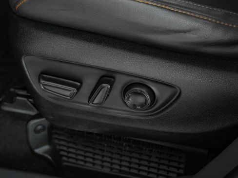 Used 2022 Toyota Sienna XSE image 26