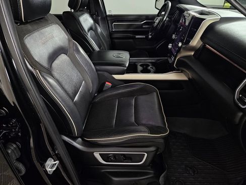 Used 2019 RAM 1500 Laramie RWD image 29