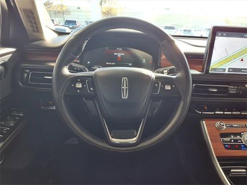 Certified 2023 Lincoln Aviator Reserve w/ Equipment Group 201A image 13