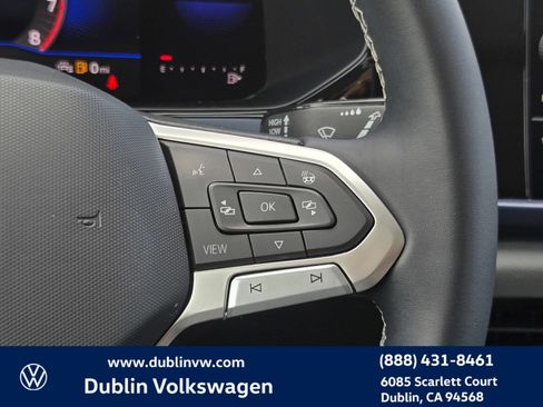 Certified 2023 Volkswagen Taos SE w/ Panoramic Sunroof Package FWD image 21
