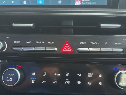 Used 2026 Hyundai Palisade Calligraphy FWD image 19