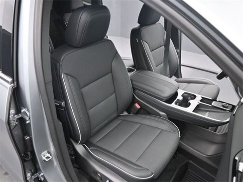 New 2026 Buick Enclave Preferred w/ LPO, Floor Liner Package image 21