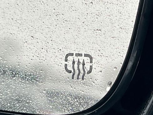 New 2026 Chrysler Pacifica Select image 42