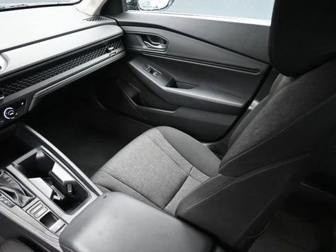 Used 2024 Honda Accord EX image 11