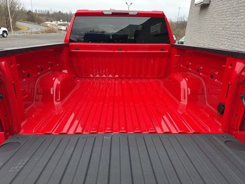 New 2026 Chevrolet Silverado 1500 Custom Trail Boss w/ LPO, Dark Essentials Package AWD/4WD image 8