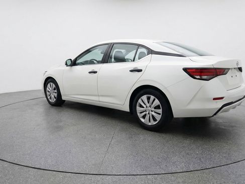 Used 2025 Nissan Sentra S image 6