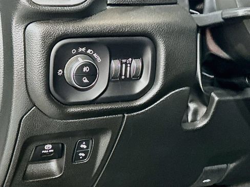 Used 2023 RAM 1500 Laramie AWD/4WD image 8