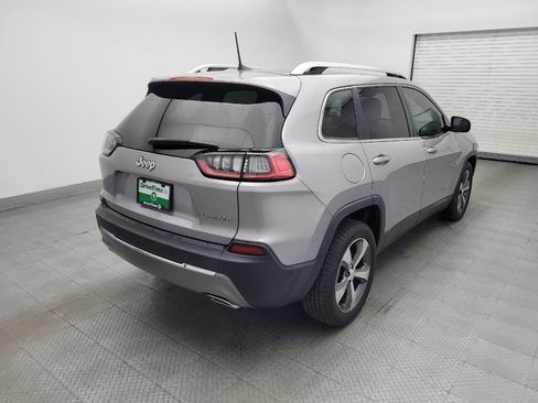Used 2019 Jeep Cherokee Limited w/ Luxury Group FWD image 9