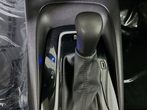 Used 2022 Toyota Corolla LE image 20