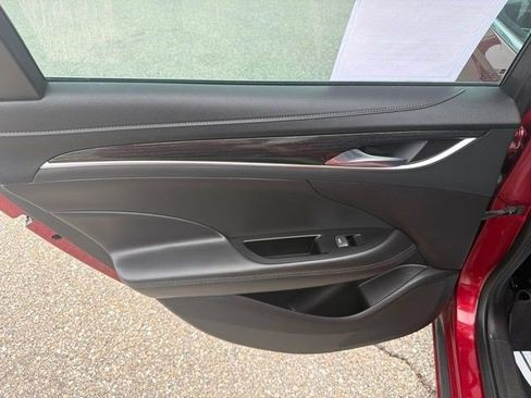 Used 2018 Buick LaCrosse Essence FWD image 14