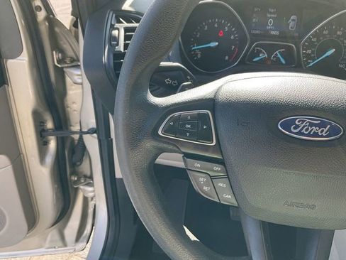Used 2017 Ford Escape SE w/ Equipment Group 201A image 19