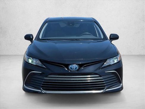 Used 2021 Toyota Camry LE FWD image 2