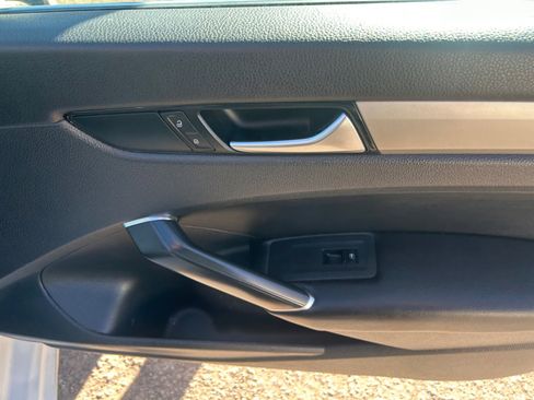 Used 2020 Volkswagen Passat 2.0T SE image 27