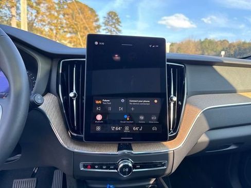 Used 2026 Volvo XC60 B5 Plus w/ Protection Package Premier image 23