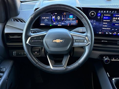 Used 2025 Chevrolet Silverado EV LT AWD/4WD image 22
