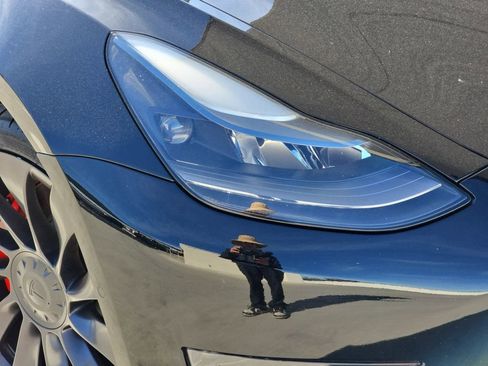 Used 2022 Tesla Model 3 Performance image 35