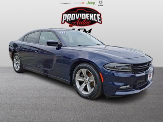 Used 2017 Dodge Charger SXT w/ Navigation & Travel Group image 1