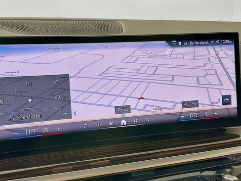 New 2026 BMW X5 xDrive40i w/ Climate Comfort Package image 17