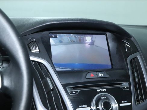 Used 2014 Ford Focus Titanium image 29